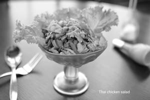 THAI CHICKEN SALAD