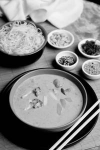 Chicken Khao Suey with Steamed Noodles
