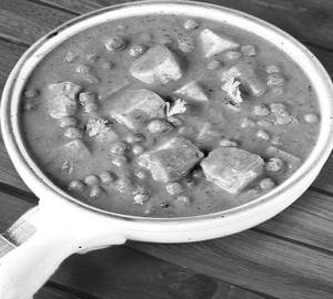 Matar paneer(8pc)