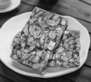 Palli chikki rs