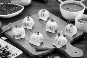 Corn and cheese steamed momos