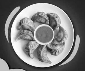 Fried Chicken Momos [6 Pieces]