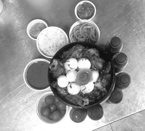 Mega Bucket Biryani 6 / 7 Pax (4500 Ml )   Haya