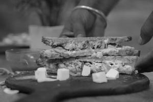 Paneer Grilled Sandwich [2 Pieces]