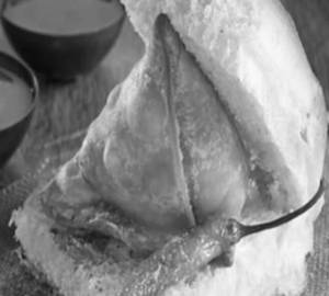 Mumbai Ki Samosa Pav [2 Pieces]
