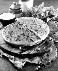 Hocco Aloo Paratha (200 Gm)