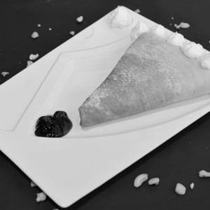 Mix Berry Cream Cheese Crepe