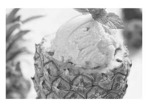 Fresh Pineapple [700 Ml]
