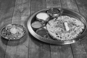 Aloo Onion Kulcha