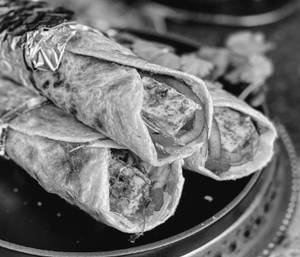 Schezwan Cheese Paneer Roll