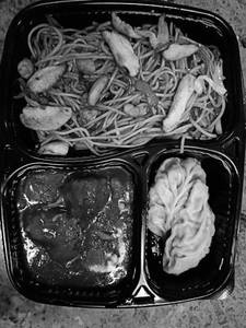 Chicken Noodle Chinese Platter Combo