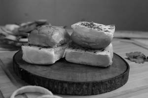 Pav [1 Pcs]