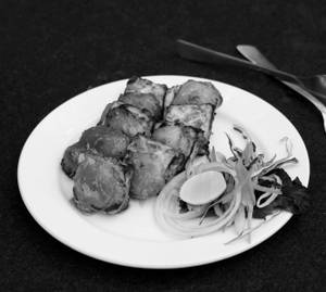 Achari paneer tikka