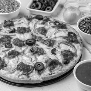 Chicken Barbeque Pizza