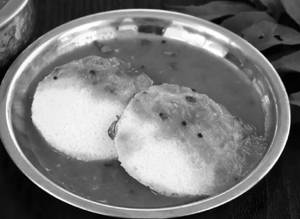Sambhar Idly 2 Pcs