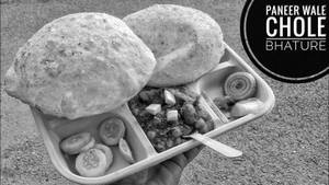 Chole Paneer Bhature