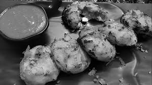 Tandoori Chicken Momos (fried)