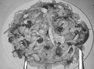 Mixed Chowmein (chicken & Prawns)(white Sauce) Gravy