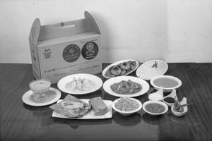 Hilsa Meal Box