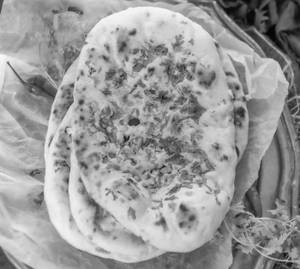 BTR GARLIC NAAN