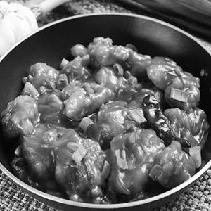 Boneless Chicken Manchurian (semi Gravy)