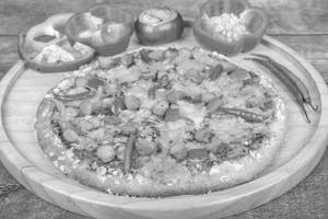 Tandoori Veg Pizza