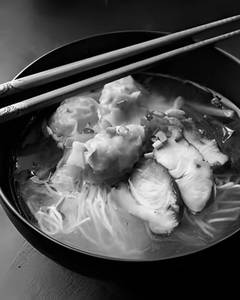 Chicken Wanton Soup With Roast Pork