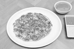 Tomato Uttapam