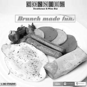 Queens Breakfast With Chicken Sausages