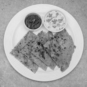 Paneer Cheese Paratha [ 2 Piece] + Dahi + Kechap