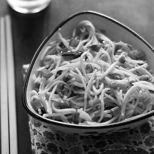 Veg Hakka Noodles