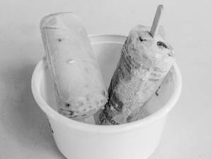 Badam pista Kulfi  (long)