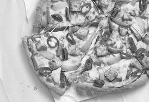 Tandoori Paneer Pizza