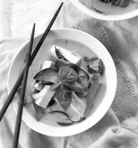 Silk Tofu Thai Green Curry [With Exotic Veggies]