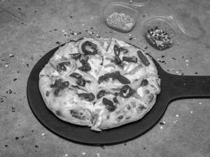 7" Hot & Spicy Chicken Pizza