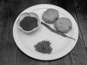 Vada Plate (2 pcs - No Pav)