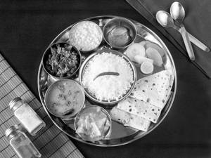 Premium Phulka Thali with Rice