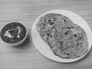 Dal Makhani ( 250Ml) + 2 Roti  + 1Pc Gulab