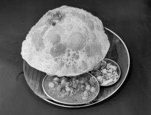 Batura Chana Masala