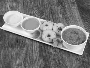 Vada Sambar(3 Pcs)