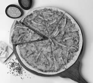 Paneer Tikka Pizza