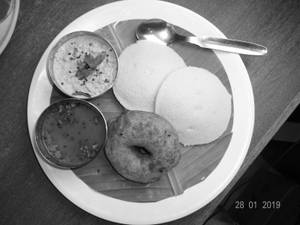 Idly Vada