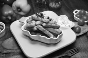 Sweet Potato Fries With Garlic Aioli [Serves 2]
