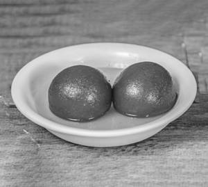 Hot Gulab Jamun (2Pcs)