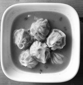 Jhol momos