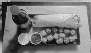 Potato Roll + Chilly Poppers Regular + Coke (250 ml)