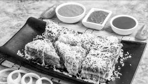 Hot Schezwan Veggie Cheese Grill