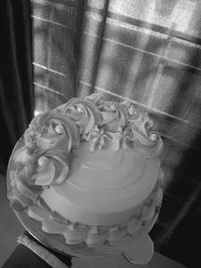 Eggless strawberry cake