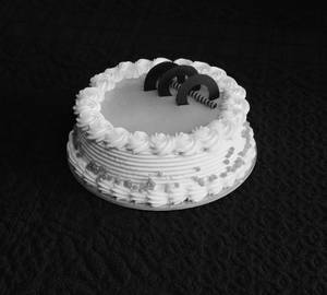 Eggless Premium Butterscotch Cake