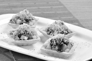 Crispy Sev Puri